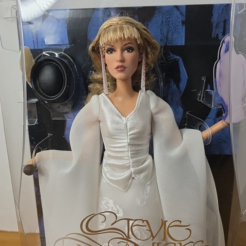 Barbie Stevie Nicks Bella Donna Doll In White Dress New Sealed IN HAND - Picture 2 of 16